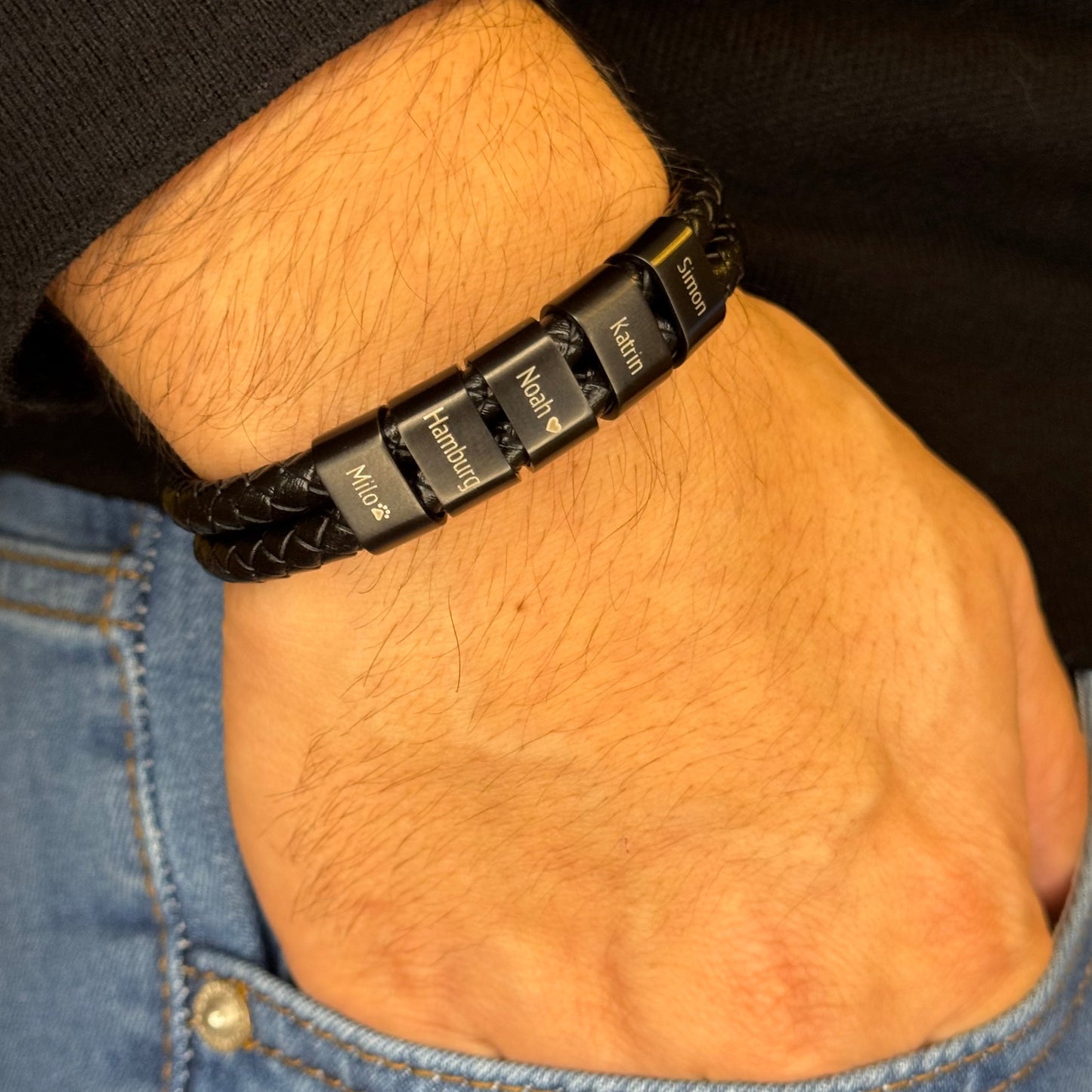 Lederarmband mit gravierten Beads