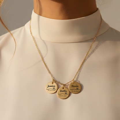 Halskette mit Namen und Datum