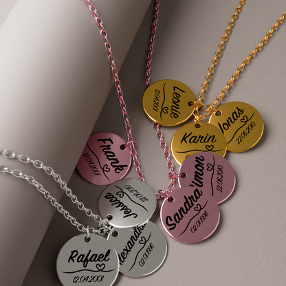 Halskette mit Namen und Datum